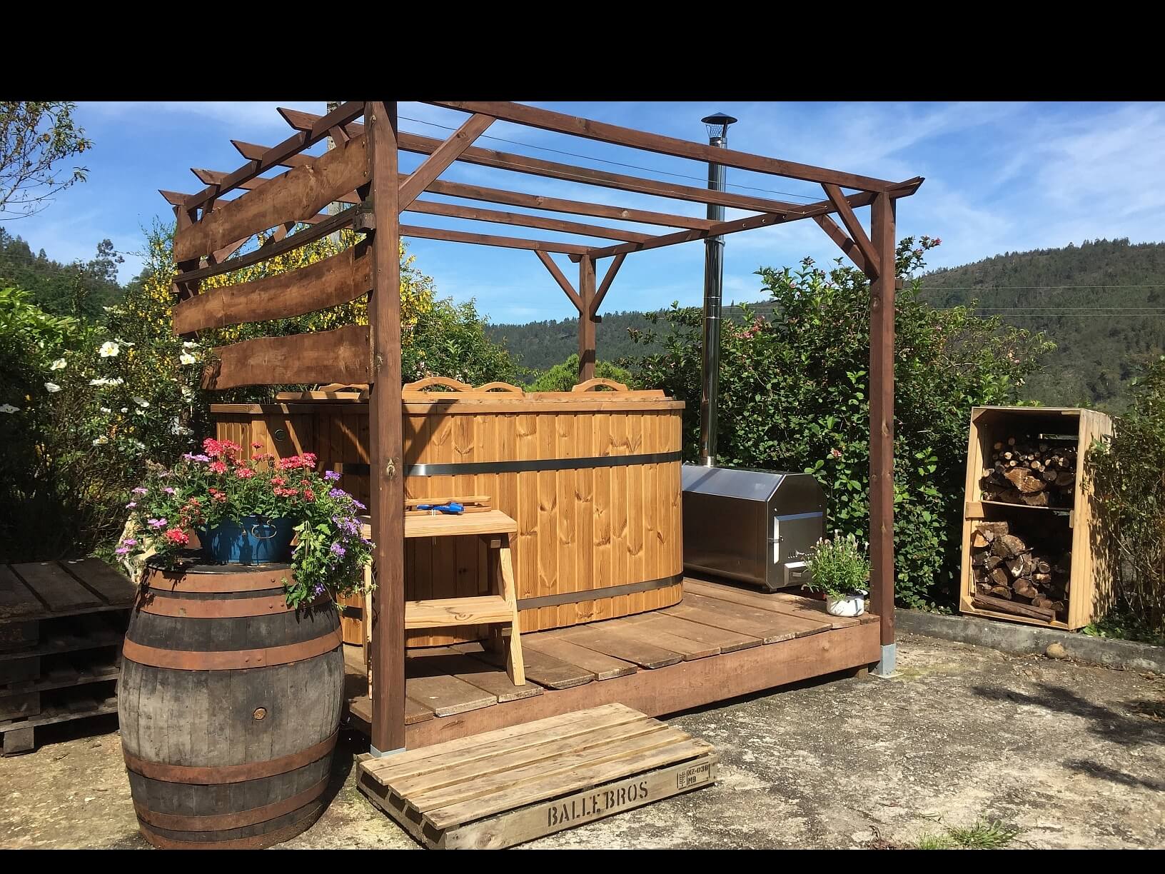 BB-Casa-Traca-Arganil-hottub blogs B&B in Central Portugal Relax and enjoy in the hot tub wellness and relaxation in Central Portugal Bed and Breakfast